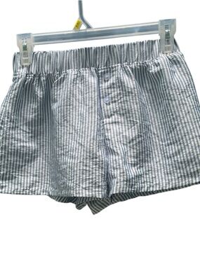 Yankee & Skylarr Striped Seersucker Shorts in Light Blue and White